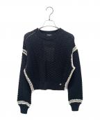 CHANELシャネル）の古着「ココマークローゲージニット」｜ブラック×ホワイト