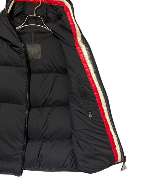 MONCLER（モンクレール）MONCLER (モンクレール) LUBERON /ダウンベスト ネイビー サイズ:3の古着・服飾アイテム