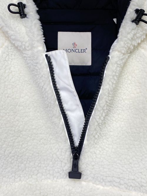 MONCLER（モンクレール）MONCLER (モンクレール) OFFWHITE (オフホワイト) TRESTRIGNEL/ボアダウンジャケット ホワイトの古着・服飾アイテム