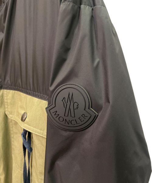 MONCLER（モンクレール）MONCLER (モンクレール) DONAN GIUBBOTTO マウンテンパーカー オリーブ×ブラック サイズ:3の古着・服飾アイテム
