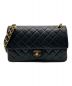 CHANEL（シャネル）の古着「マトラッセ25/Wフラップチェーンショルダーバッグ」｜ブラック