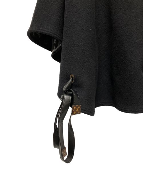 LOUIS VUITTON（ルイ ヴィトン）LOUIS VUITTON (ルイ ヴィトン) モノグラムフーデッドケープコート ブラック サイズ:36の古着・服飾アイテム