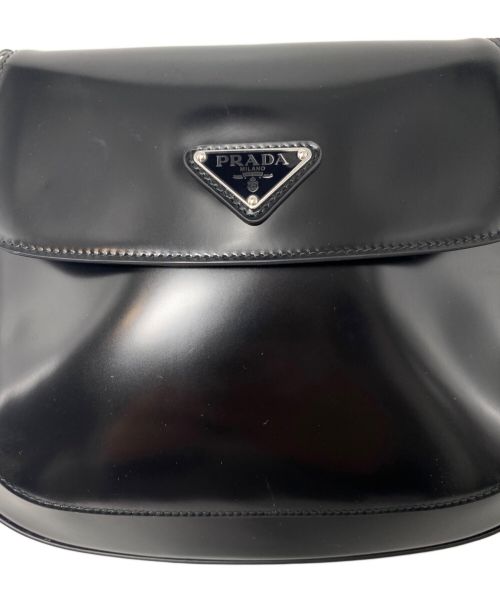 PRADA（プラダ）PRADA (プラダ) クレオ ブラッシュドレザー フラップ付ショルダーバッグ ブラックの古着・服飾アイテム