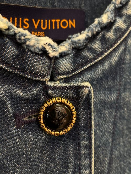 LOUIS VUITTON（ルイ ヴィトン）LOUIS VUITTON (ルイ ヴィトン) ノーカラー デニムジャケット スカイブルー サイズ:36の古着・服飾アイテム