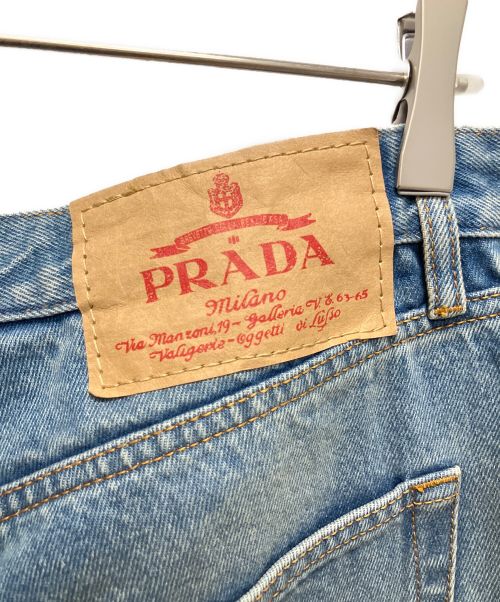 PRADA（プラダ）PRADA (プラダ) 三角プレートデニムパンツ ブルー サイズ:33の古着・服飾アイテム