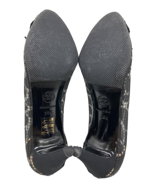 CHANEL（シャネル）CHANEL (シャネル) バレリーナ カメリア シャネルツイード ヒールパンプス ブラック サイズ:38 1/2の古着・服飾アイテム