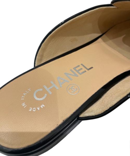 CHANEL（シャネル）CHANEL (シャネル) ココマーク エナメルミュール ブラック サイズ:38Cの古着・服飾アイテム