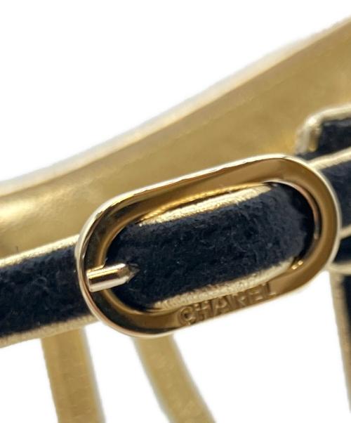 CHANEL（シャネル）CHANEL (シャネル) ココマーク T ストラップ スエード サンダル ブラック サイズ:38の古着・服飾アイテム