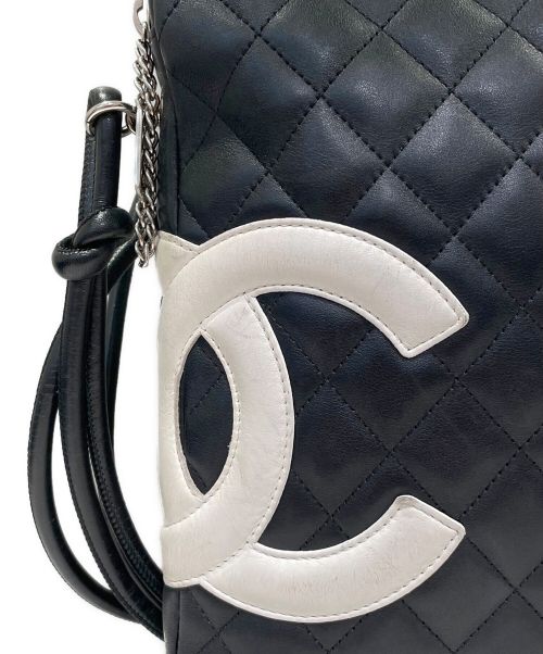 CHANEL（シャネル）CHANEL (シャネル) ココマーク ミディアムポシェット ブラック×ホワイト サイズ:-の古着・服飾アイテム