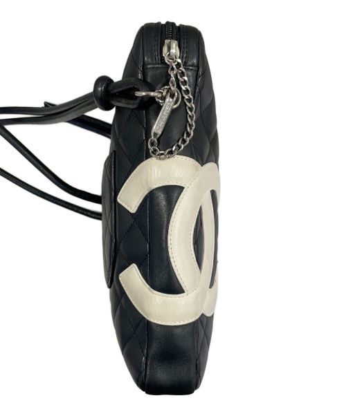 CHANEL（シャネル）CHANEL (シャネル) ココマーク ミディアムポシェット ブラック×ホワイト サイズ:-の古着・服飾アイテム