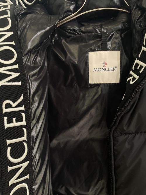 MONCLER（モンクレール）MONCLER (モンクレール) MONTCLA GIUBBOTTO/モンクラ ダウンジャケット ブラック サイズ:3の古着・服飾アイテム