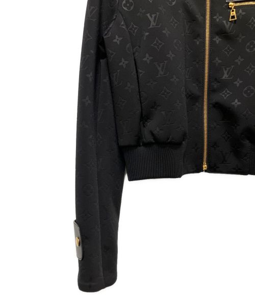 LOUIS VUITTON（ルイ ヴィトン）LOUIS VUITTON (ルイ ヴィトン) ショート丈モノグラムノーカラージップジャケット ブラック サイズ:34の古着・服飾アイテム