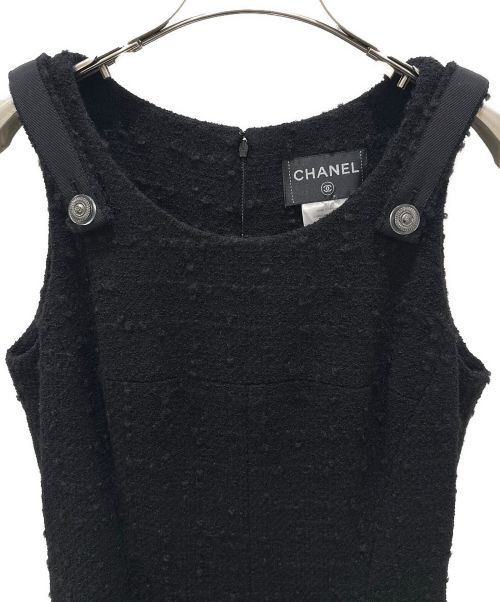 CHANEL（シャネル）CHANEL (シャネル) ココボタンノースリーブツイードワンピース ブラック サイズ:38の古着・服飾アイテム