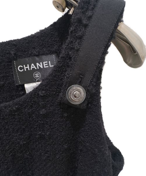 CHANEL（シャネル）CHANEL (シャネル) ココボタンノースリーブツイードワンピース ブラック サイズ:38の古着・服飾アイテム