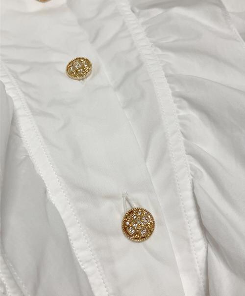 CHANEL（シャネル）CHANEL (シャネル) P73 22A ラインストーン ココボタン フリル ブラウス ホワイト サイズ:34の古着・服飾アイテム