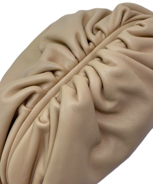 BOTTEGA VENETA（ボッテガベネタ）BOTTEGA VENETA (ボッテガベネタ) ザ チェーンショルダーバッグ ベージュの古着・服飾アイテム