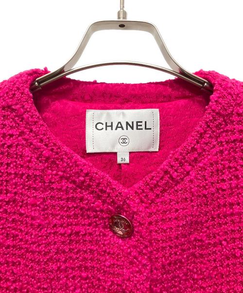CHANEL（シャネル）CHANEL (シャネル) ショート丈ココボタンツイードジャケット ショッキングピンク サイズ:36の古着・服飾アイテム