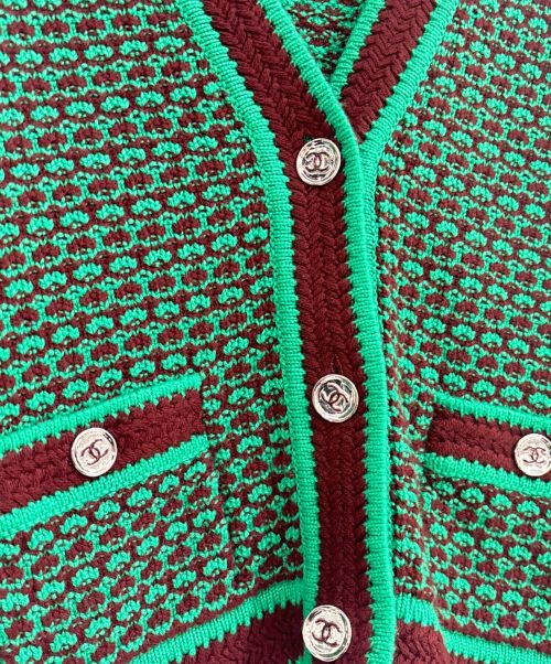 CHANEL（シャネル）CHANEL (シャネル) ココマークボタン カシミヤニットカーディガン グリーン×ブラウン サイズ:36の古着・服飾アイテム