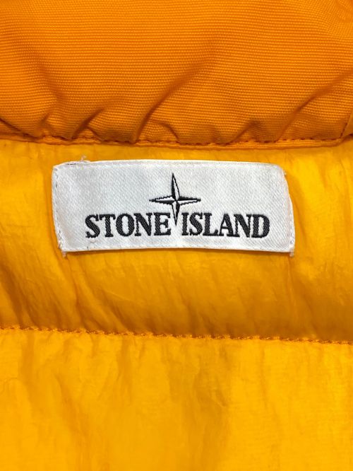 STONE ISLAND（ストーンアイランド）STONE ISLAND (ストーンアイランド) ダウンジャケット オレンジ サイズ:Mの古着・服飾アイテム