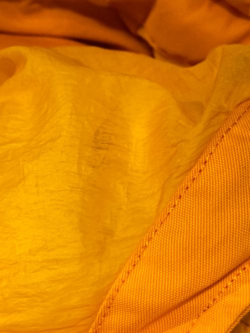 STONE ISLAND（ストーンアイランド）STONE ISLAND (ストーンアイランド) ダウンジャケット オレンジ サイズ:Mの古着・服飾アイテム