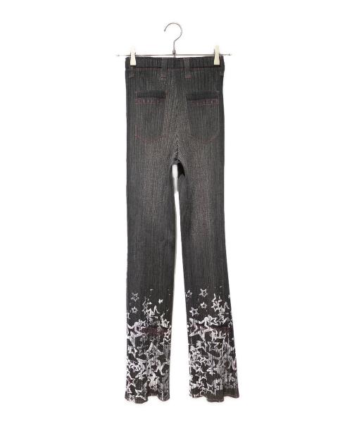 PLEATS PLEASE（プリーツプリーズ）PLEATS PLEASE (プリーツプリーズ) 転写プリーツパンツ グレー サイズ:3の古着・服飾アイテム