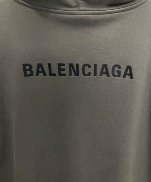 BALENCIAGA（バレンシアガ）BALENCIAGA (バレンシアガ) 刺繍ロゴパーカー グレー サイズ:XLの古着・服飾アイテム