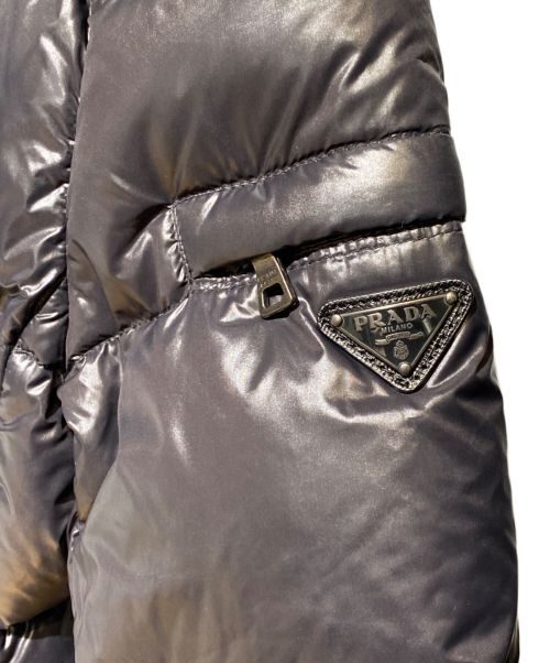 PRADA SPORTS（プラダスポーツ）PRADA SPORTS (プラダスポーツ) Triangle Logo Down Jacket（トライアングルロゴダウンジャケット） ブラック サイズ:38の古着・服飾アイテム