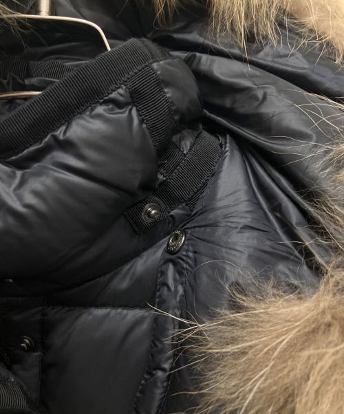 MONCLER（モンクレール）MONCLER (モンクレール) HERMIFUR/ダウンコート ブラックの古着・服飾アイテム
