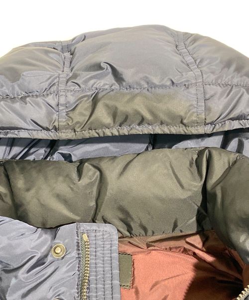 PRADA（プラダ）PRADA (プラダ) Triangle Logo Down Jacket（トライアングルロゴダウンジャケット） ネイビー サイズ:52の古着・服飾アイテム