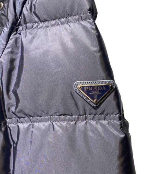 PRADA（プラダ）PRADA (プラダ) Triangle Logo Down Jacket（トライアングルロゴダウンジャケット） ネイビー サイズ:52の古着・服飾アイテム
