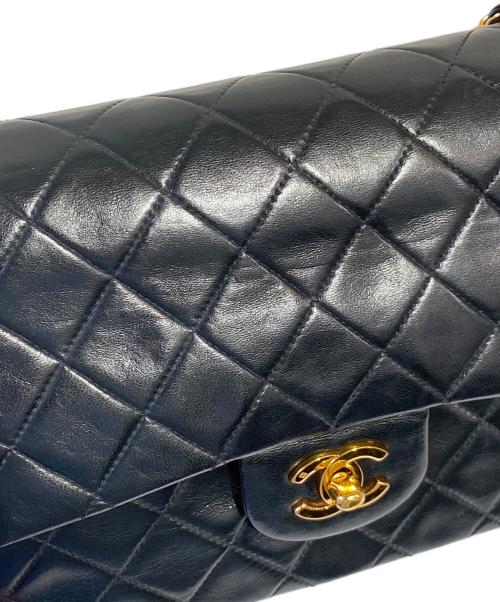 CHANEL（シャネル）CHANEL (シャネル) マトラッセ25 Wフラップチェーンショルダーバッグ ブラック サイズ:25の古着・服飾アイテム