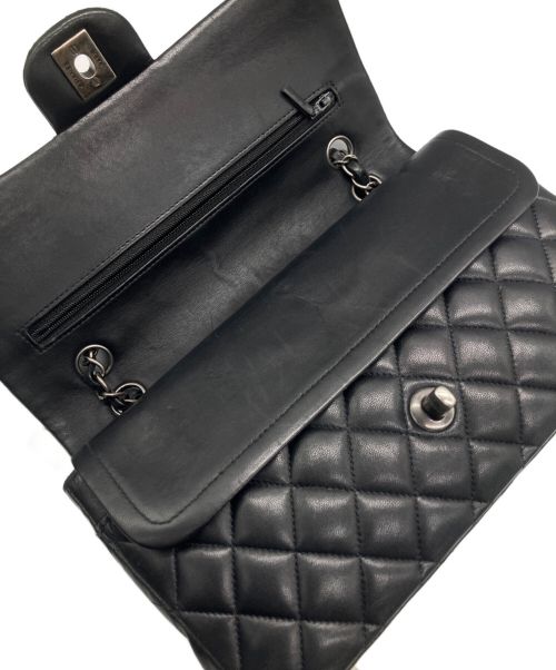 CHANEL（シャネル）CHANEL (シャネル) マトラッセ25/Wフラップチェーンショルダーバッグ ブラック サイズ:25の古着・服飾アイテム