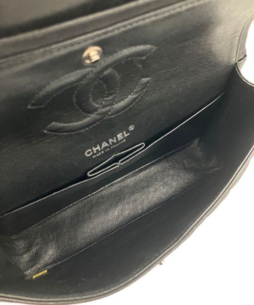 CHANEL（シャネル）CHANEL (シャネル) マトラッセ25/Wフラップチェーンショルダーバッグ ブラック サイズ:25の古着・服飾アイテム