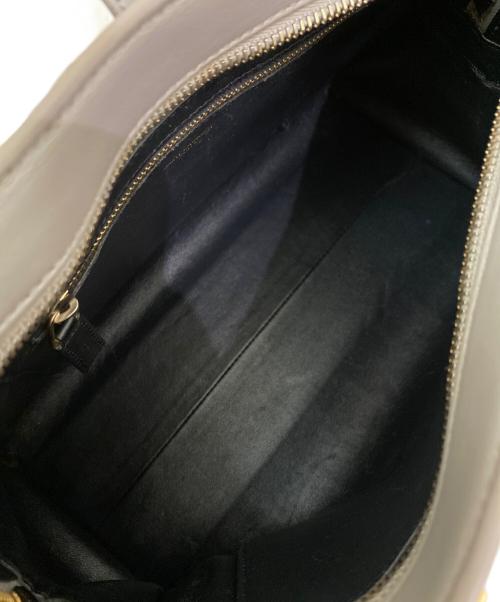 Saint Laurent Paris（サンローランパリ）Saint Laurent Paris (サンローランパリ) ベイビーカバスショルダーバッグ グレーの古着・服飾アイテム