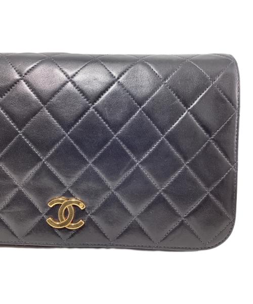 CHANEL（シャネル）CHANEL (シャネル) Push lock Matelasse Chain Shoulder Bag（プッシュロックマトラッセチェーンショルダーバッグ） ブラック サイズ:23の古着・服飾アイテム