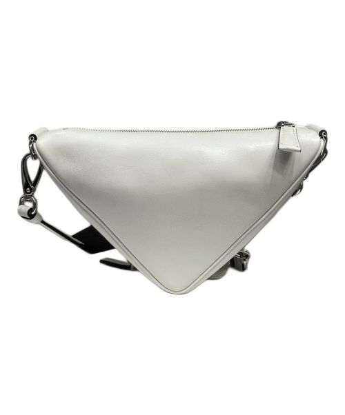 PRADA（プラダ）PRADA (プラダ) トライアングルレザーショルダーバッグ ホワイトの古着・服飾アイテム