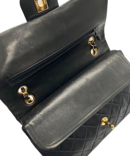 CHANEL（シャネル）CHANEL (シャネル) マトラッセ25/Wフラップチェーンショルダーバッグ ブラック サイズ:25の古着・服飾アイテム
