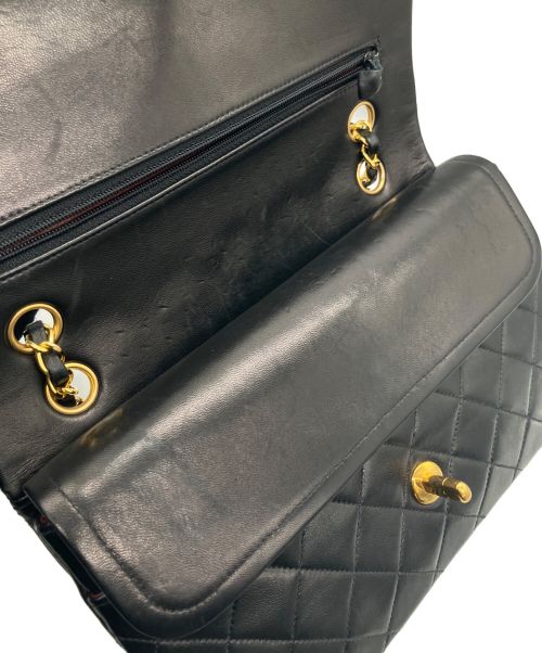 CHANEL（シャネル）CHANEL (シャネル) マトラッセ25/Wフラップチェーンショルダーバッグ ブラック サイズ:25の古着・服飾アイテム