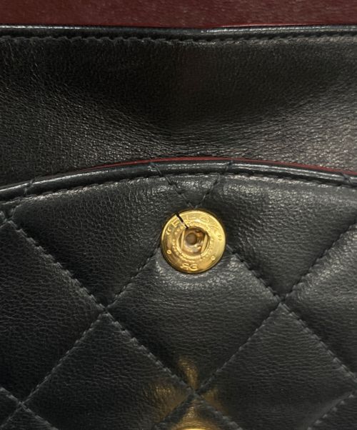 CHANEL（シャネル）CHANEL (シャネル) マトラッセ25/Wフラップチェーンショルダーバッグ ブラック サイズ:25の古着・服飾アイテム
