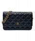 CHANEL（シャネル）の古着「マトラッセ チェーンウォレット」｜ブラック