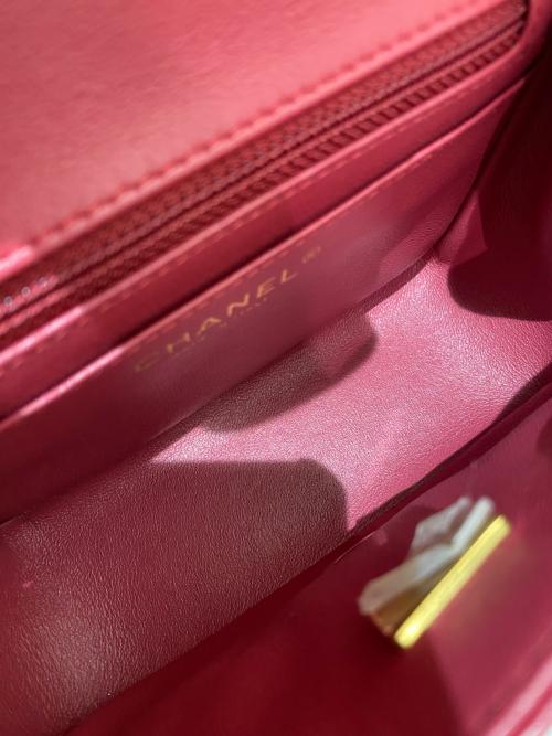 CHANEL（シャネル）CHANEL (シャネル) マトラッセチェーンショルダーバッグ ピンクの古着・服飾アイテム