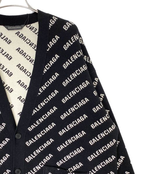 BALENCIAGA（バレンシアガ）BALENCIAGA (バレンシアガ) オールオーバーロゴカーディガン ブラック サイズ:2の古着・服飾アイテム