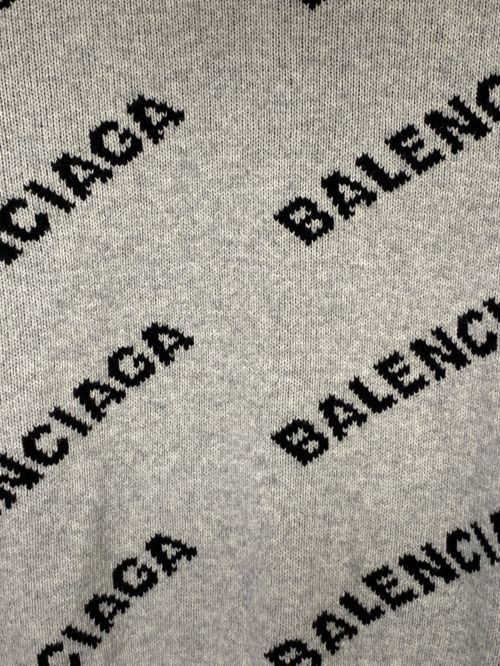 BALENCIAGA（バレンシアガ）BALENCIAGA (バレンシアガ) オールオーバーロゴニット グレー サイズ:Mの古着・服飾アイテム