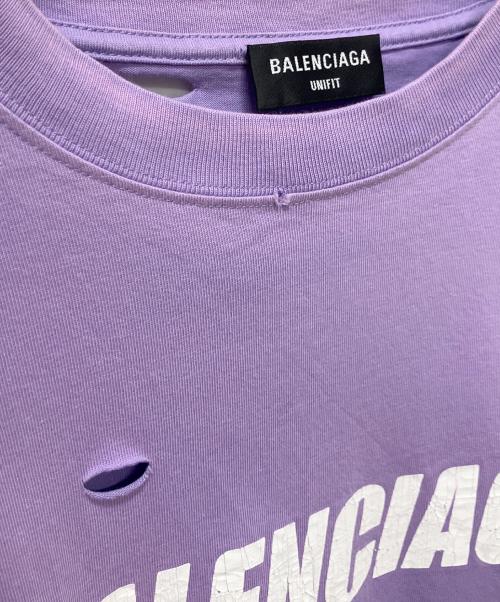 BALENCIAGA（バレンシアガ）BALENCIAGA (バレンシアガ) BALENCIAGA Caps Destroyed Flatground Tee/デストロイ加工ロゴプリントTシャツ パープル サイズ:Mの古着・服飾アイテム