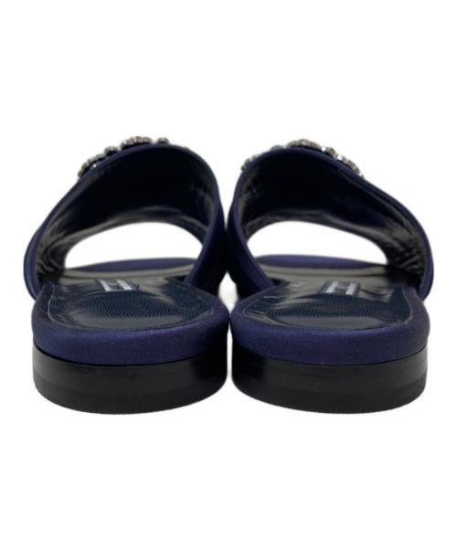 Manolo Blahnik（マノロブラニク）Manolo Blahnik (マノロブラニク) ハンギシ サンダル ネイビー サイズ:36の古着・服飾アイテム