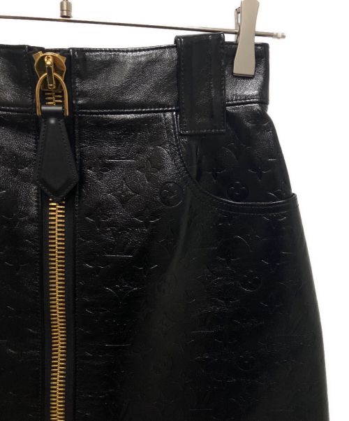 LOUIS VUITTON（ルイ ヴィトン）LOUIS VUITTON (ルイ ヴィトン) モノグラムレザースカート/レザースカート/ミニスカート/ゴールドジッパー ブラック サイズ:38 未使用品の古着・服飾アイテム