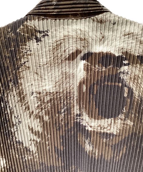 HOMME PLISSE ISSEY MIYAKE（オム プリッセ イッセイ ミヤケ）HOMME PLISSE ISSEY MIYAKE (オムプリッセ イッセイ ミヤケ) Tie-dye pattern pleats jacket（タイダイプリーツジャケット） ブラック×ブラウン サイズ:2の古着・服飾アイテム