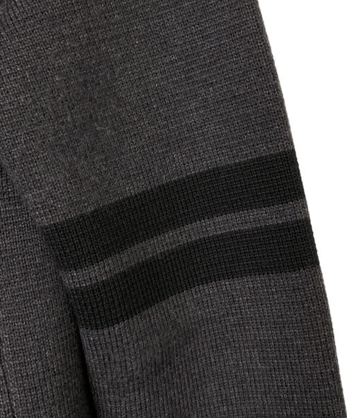 LOUIS VUITTON（ルイ ヴィトン）LOUIS VUITTON (ルイ ヴィトン) FRAGMENT DESIGN (フラグメントデザイン) レタードカーディガン ブラック×グレー サイズ:Mの古着・服飾アイテム