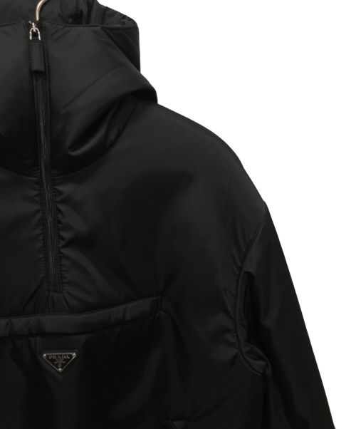 PRADA（プラダ）PRADA (プラダ) プレートナイロンアノラックパーカー ブラック サイズ:Mの古着・服飾アイテム