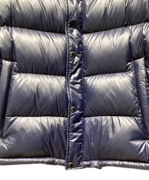 PRADA（プラダ）PRADA (プラダ) Logo Plate Nylon Down Jacket（ロゴプレートナイロンダウンジャケット） ネイビー サイズ:52の古着・服飾アイテム